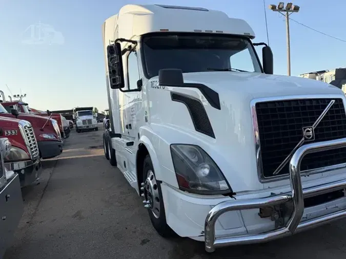 2017 VOLVO VNL64T67010b03e539bae23ec193998740e3cb7f0