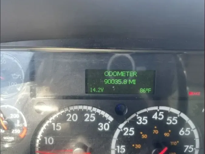 2019 FREIGHTLINER/MERCEDES M2 106