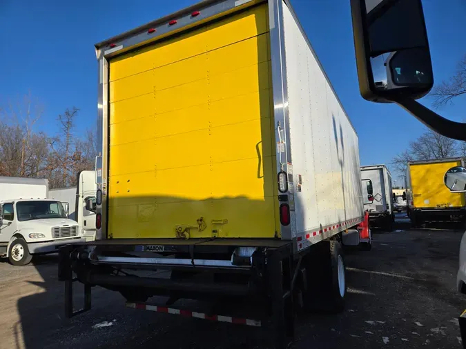 2018 FREIGHTLINER/MERCEDES M2 106