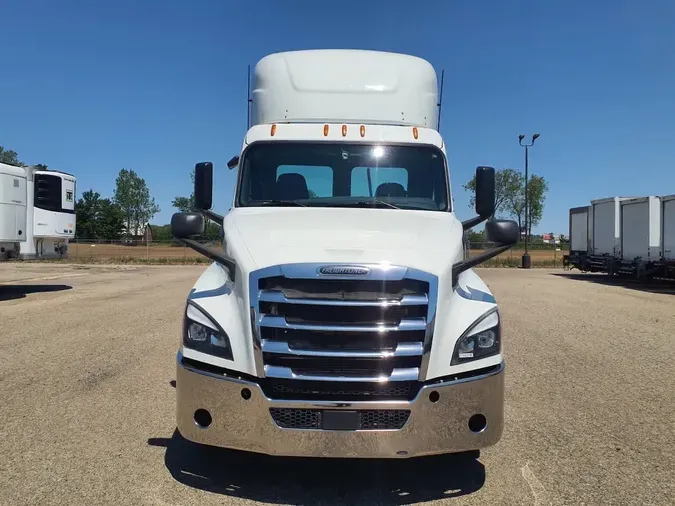 2020 FREIGHTLINER/MERCEDES NEW CASCADIA PX1266410b4e6097f911c6f638e35965b983599