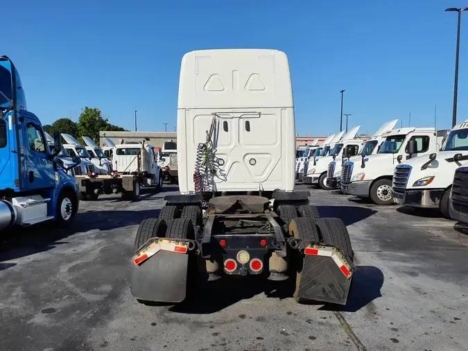 2019 FREIGHTLINER CASCADIA 125