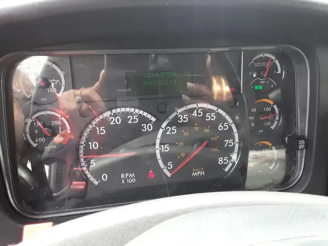 2020 FREIGHTLINER/MERCEDES M2 106