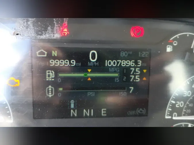 2018 Volvo VNL300