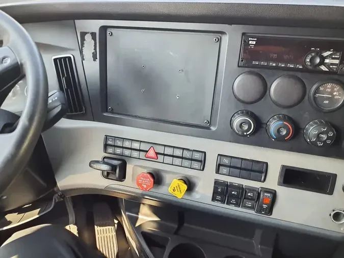 2019 FREIGHTLINER NEW CASCADIA PX12664