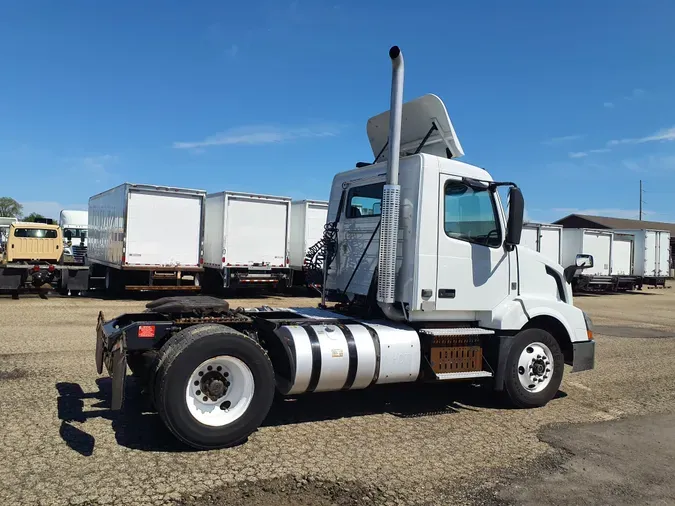 2016 VOLVO VNL42TRACTOR