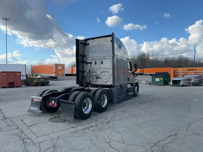 2023 Freightliner Cascadia