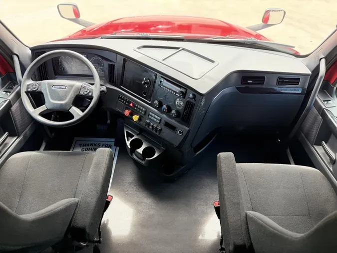 2023 Freightliner Cascadia