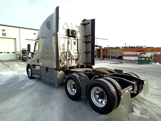 2020 Freightliner Cascadia