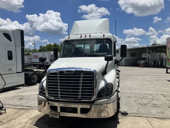 2018 FREIGHTLINER CASCADIA 125