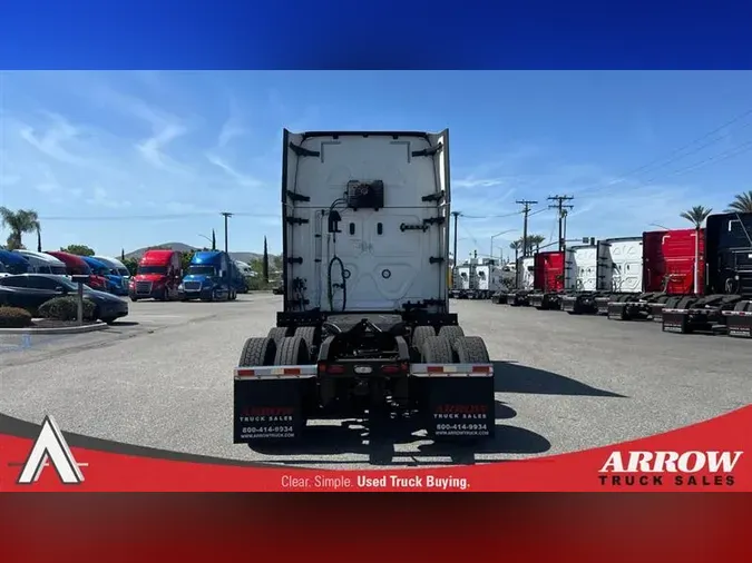 2021 FREIGHTLINER CA126