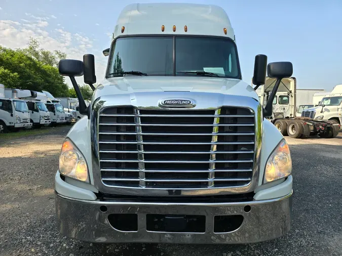 2019 FREIGHTLINER/MERCEDES CASCADIA 125