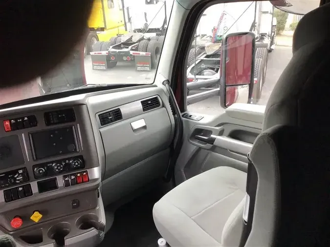 2019 KW T680