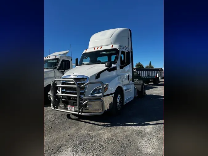 2020 FREIGHTLINER/MERCEDES NEW CASCADIA 11610cdc1100145e29806cc187de5bb82fb