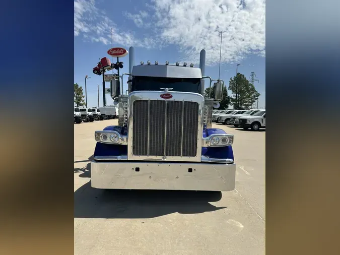 2025 Peterbilt 58910cfae93dcbbf8cd49e0d748b0a07c7e