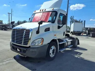 2015 FREIGHTLINER/MERCEDES CASCADIA 113