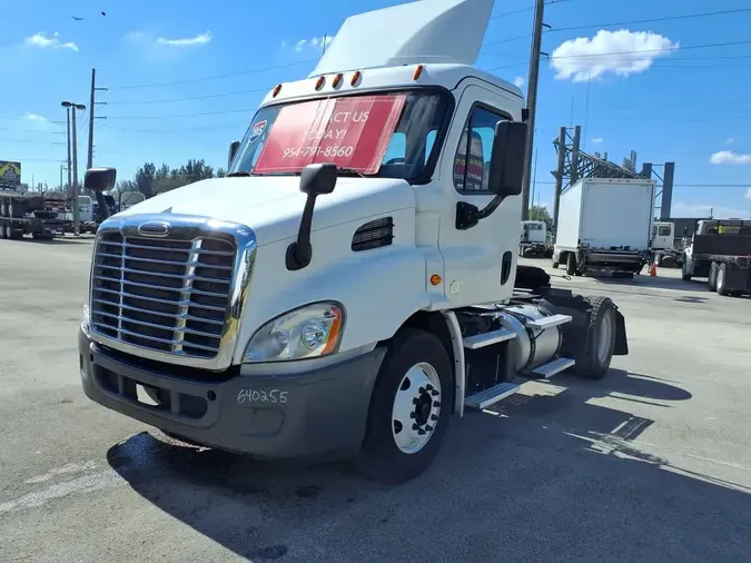2015 FREIGHTLINER/MERCEDES CASCADIA 11310d5b4d5d2f821b3a9c0ea3e0e64c608
