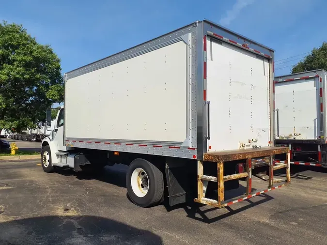 2019 FREIGHTLINER M2 106