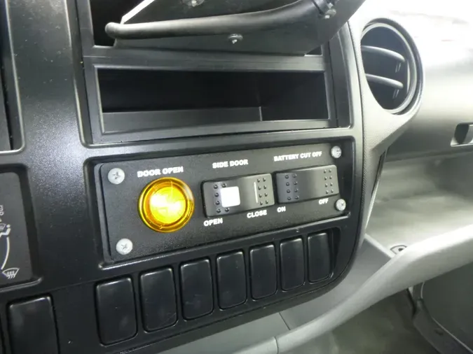 2018 Hino 195