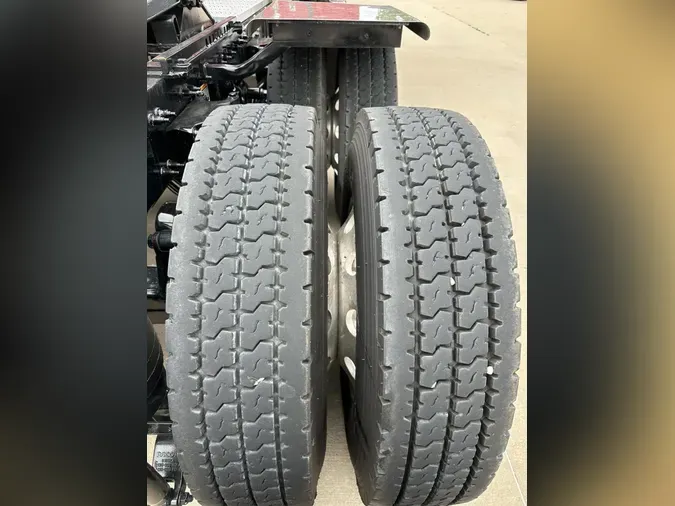 2025 Peterbilt 57910db90f33b41b0445c12b2c02c647675