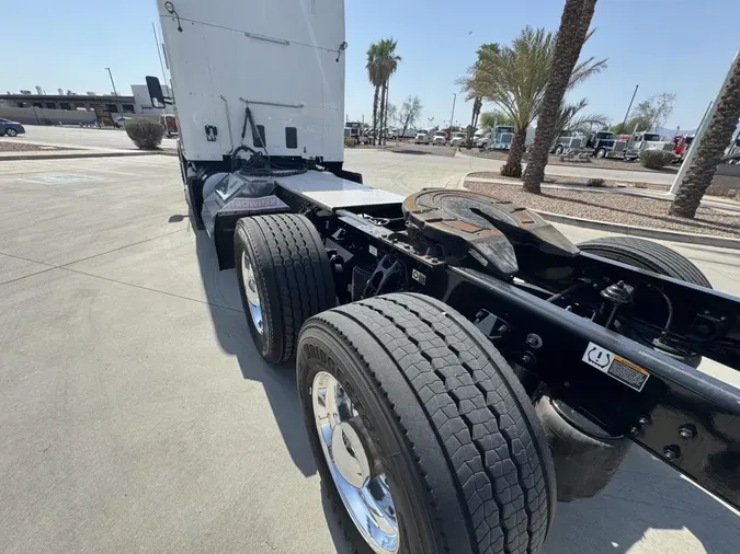 2023 Kenworth T680