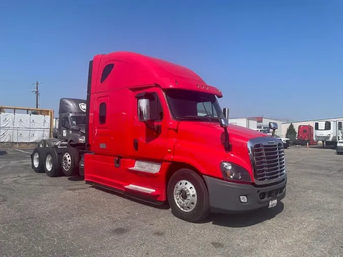 2019 FREIGHTLINER/MERCEDES CASCADIA 125