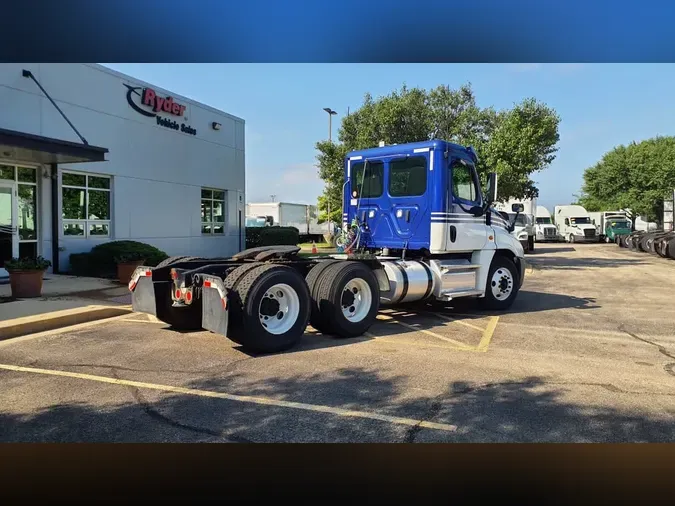 2020 FREIGHTLINER/MERCEDES CASCADIA 12510e56c997c88c4ac39274ccd4d96c3ec
