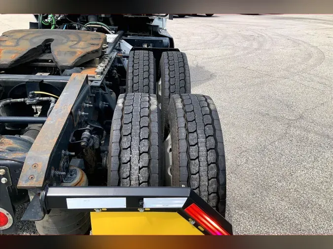 2021 INT LT625 6x4