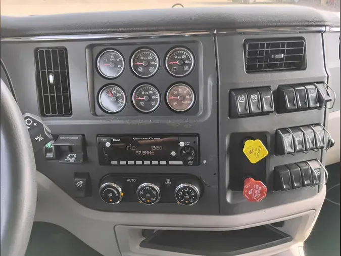 2023 Peterbilt 57910ebc2f01b2ce9e3c029d487f9a76f9b