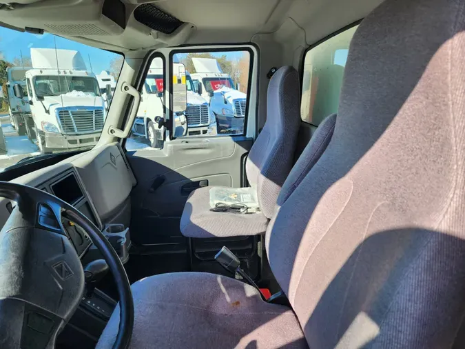 2019 NAVISTAR INTERNATIONAL 4300 LP