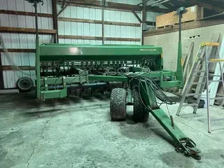 1996 John Deere 750