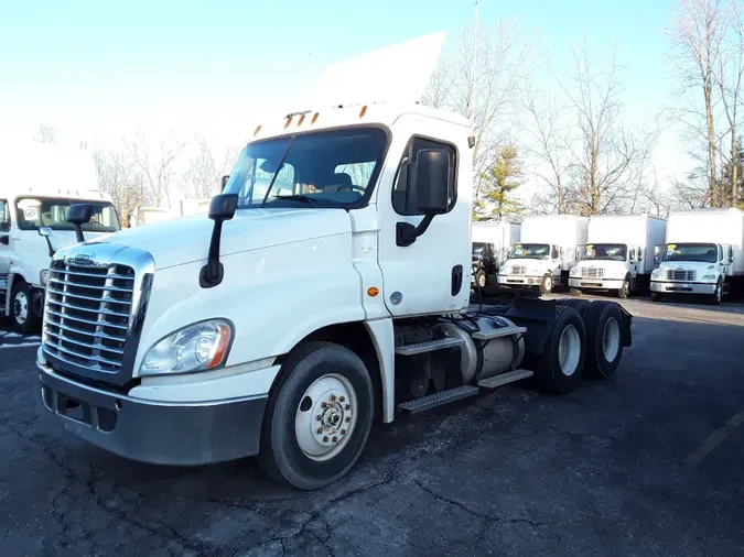 2018 FREIGHTLINER/MERCEDES CASCADIA 12510eef1d779fe848983527d548ed937a8