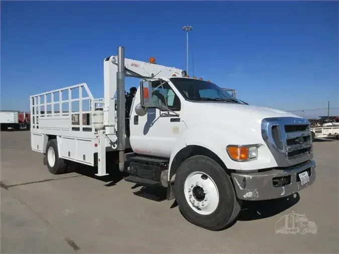 2013 FORD F750