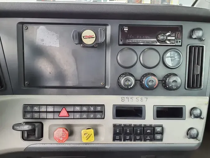 2020 FREIGHTLINER/MERCEDES NEW CASCADIA 11610f5e79a133a6661119ec46d0f5a8719