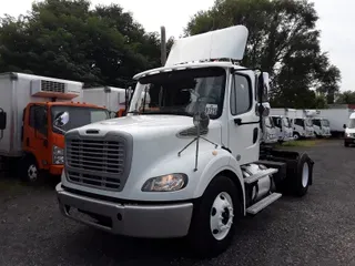 2015 Freightliner M2 112