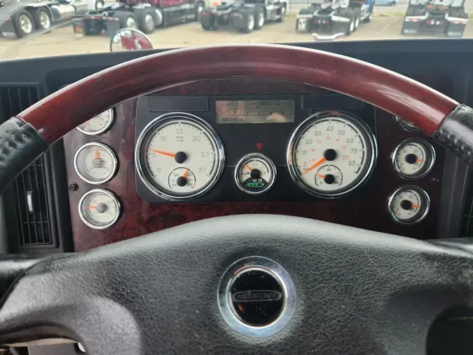 2018 FREIGHTLINER Coronado SD122