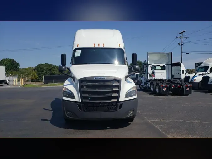 2020 Freightliner Cascadia