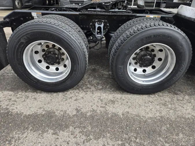 2021 Kenworth T680