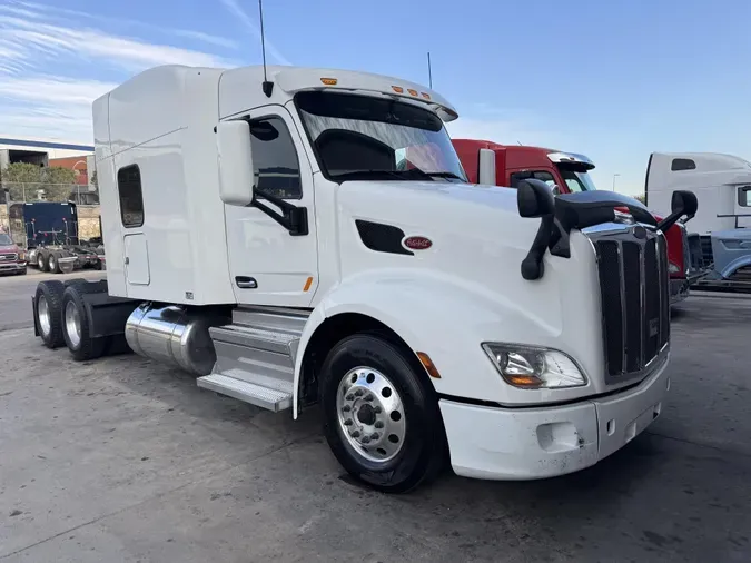 2022 Peterbilt 579