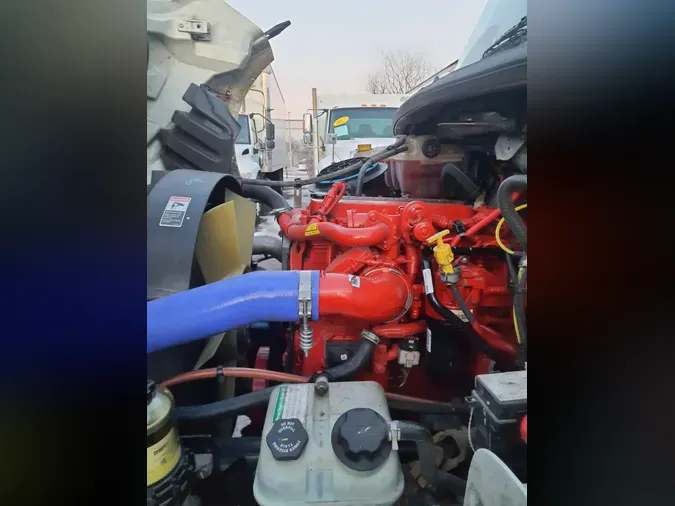 2019 FREIGHTLINER/MERCEDES M2 106