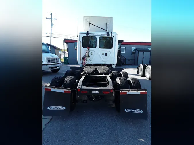 2019 FREIGHTLINER/MERCEDES PT126064ST