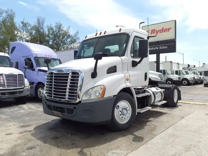 2016 FREIGHTLINER/MERCEDES CASCADIA 11311035b9d13fdd3644cae4391782ea9e9