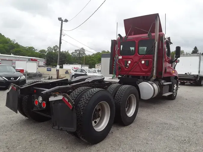 2017 FREIGHTLINER CASCADIA 125