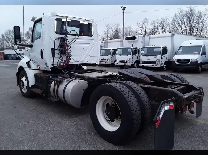 2019 NAVISTAR INTERNATIONAL RH613 DAYCAB S/A