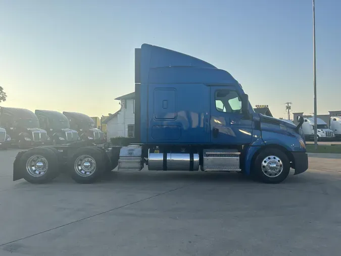 2020 Freightliner Cascadia