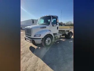 2016 Freightliner M2 112