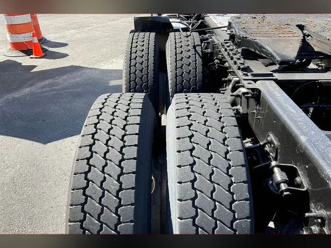 2019 INT LT625 6x41112e227708aedb3cca0bb7ef05a9c09