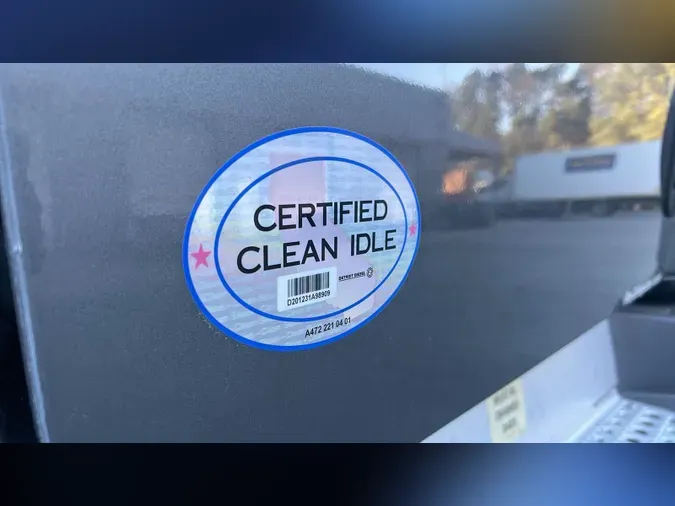 2023 Freightliner Cascadia 126