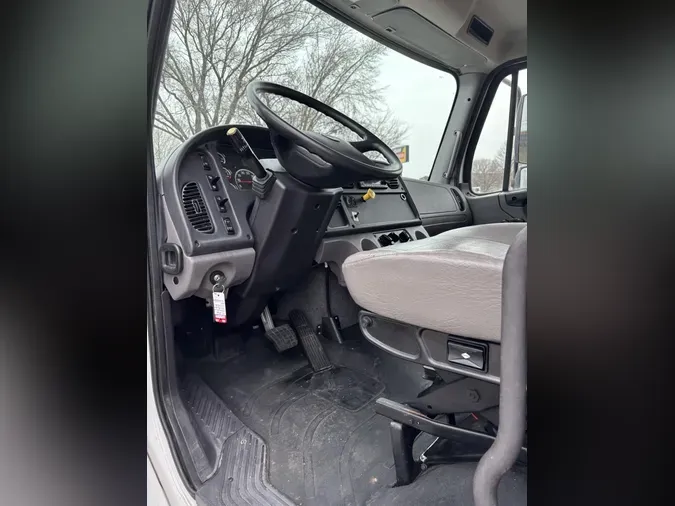 2022 Freightliner Business Class M2 1061115f7050402ccf3993ade75f084a47a