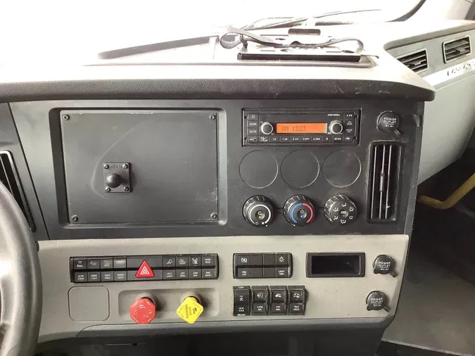 2022 Freightliner Cascadia 126