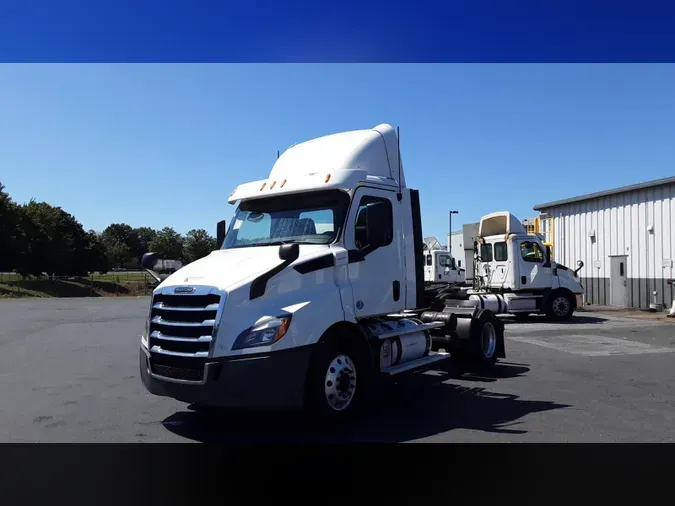 2020 Freightliner Cascadia 1261118fdfdb9974e749e733978f0c01d2f